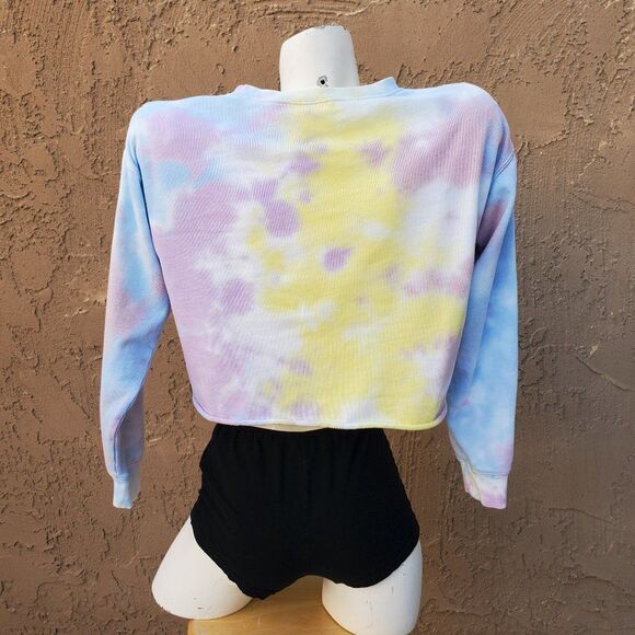 Colsie tie dye cropped long sleeve sweatshirt - Picture 5 of 12
